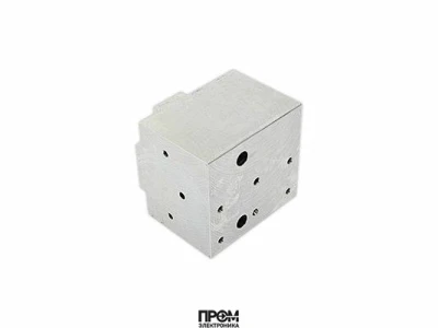 Распределительный блок 70 x 64 x 55 мм